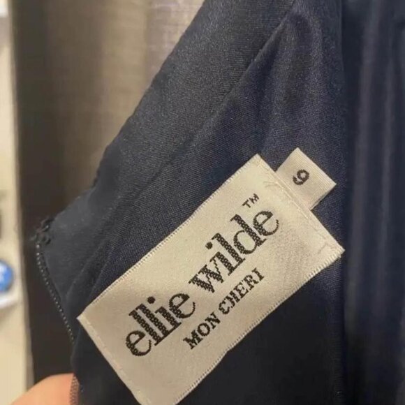 Navy Blue Grad / Prom Dress - Picture 4 of 7